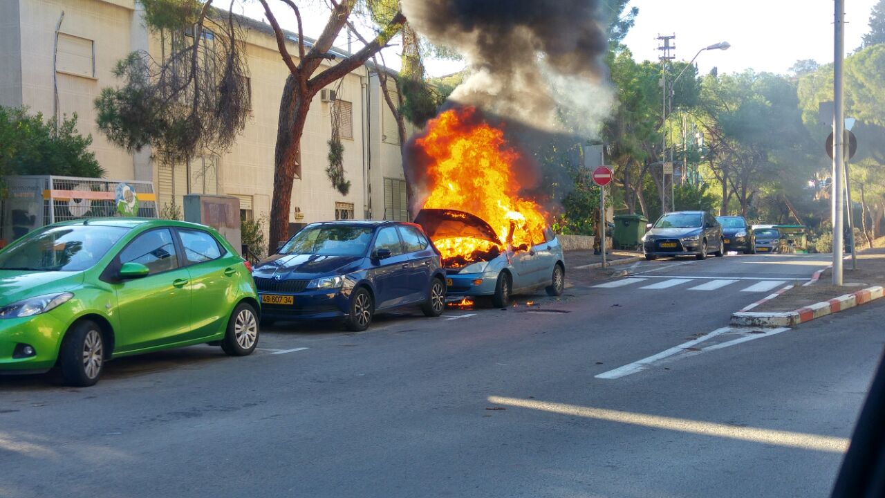 Burning car at the Yotam St, Haifa