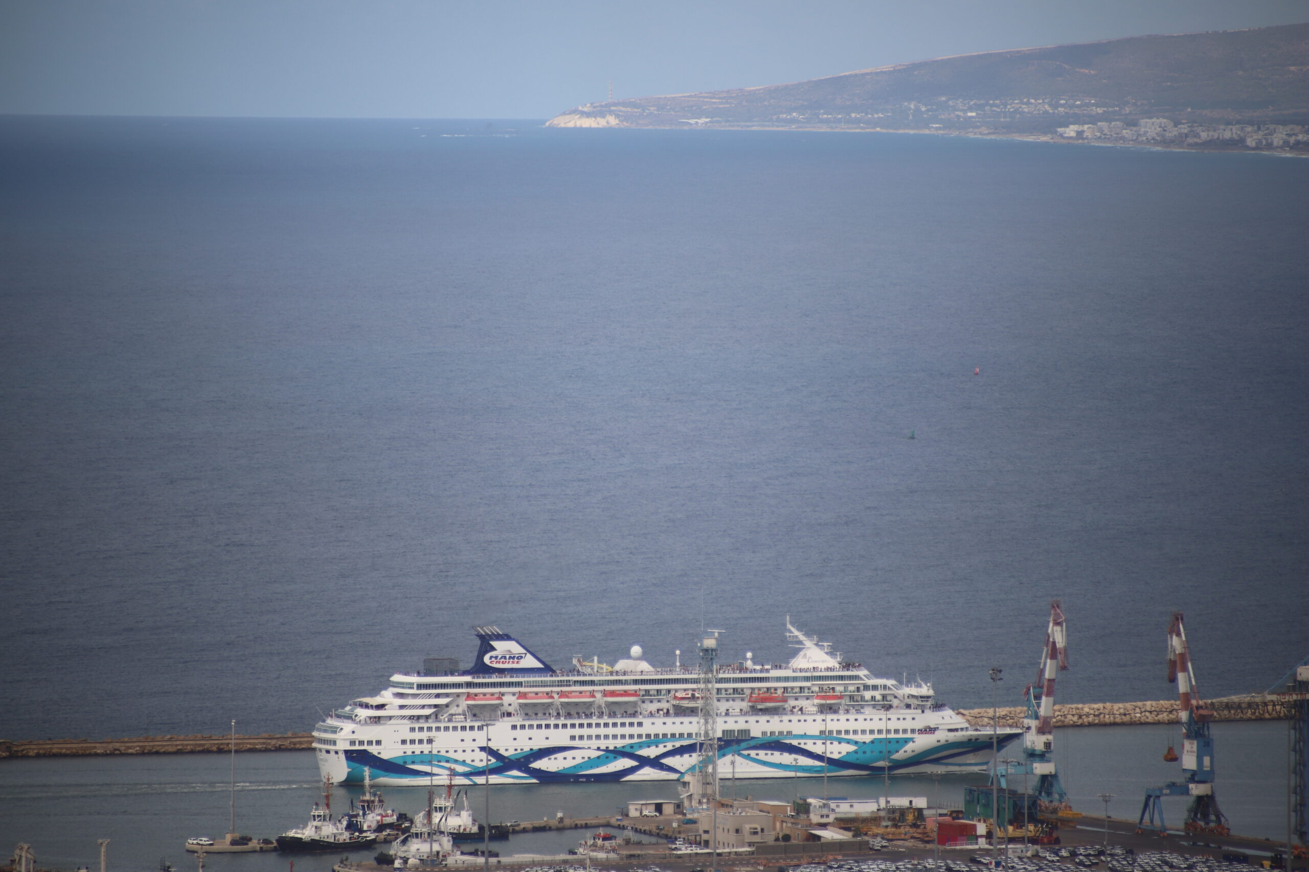Sailing Out, Not Standing Still: Mano Cruises and the Persistence of Movement