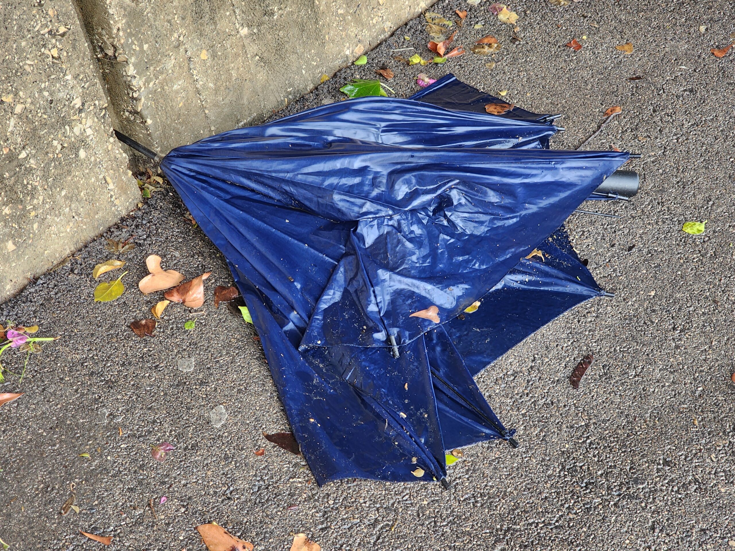 Byron Arrives, and the Streets Start Telling the Story