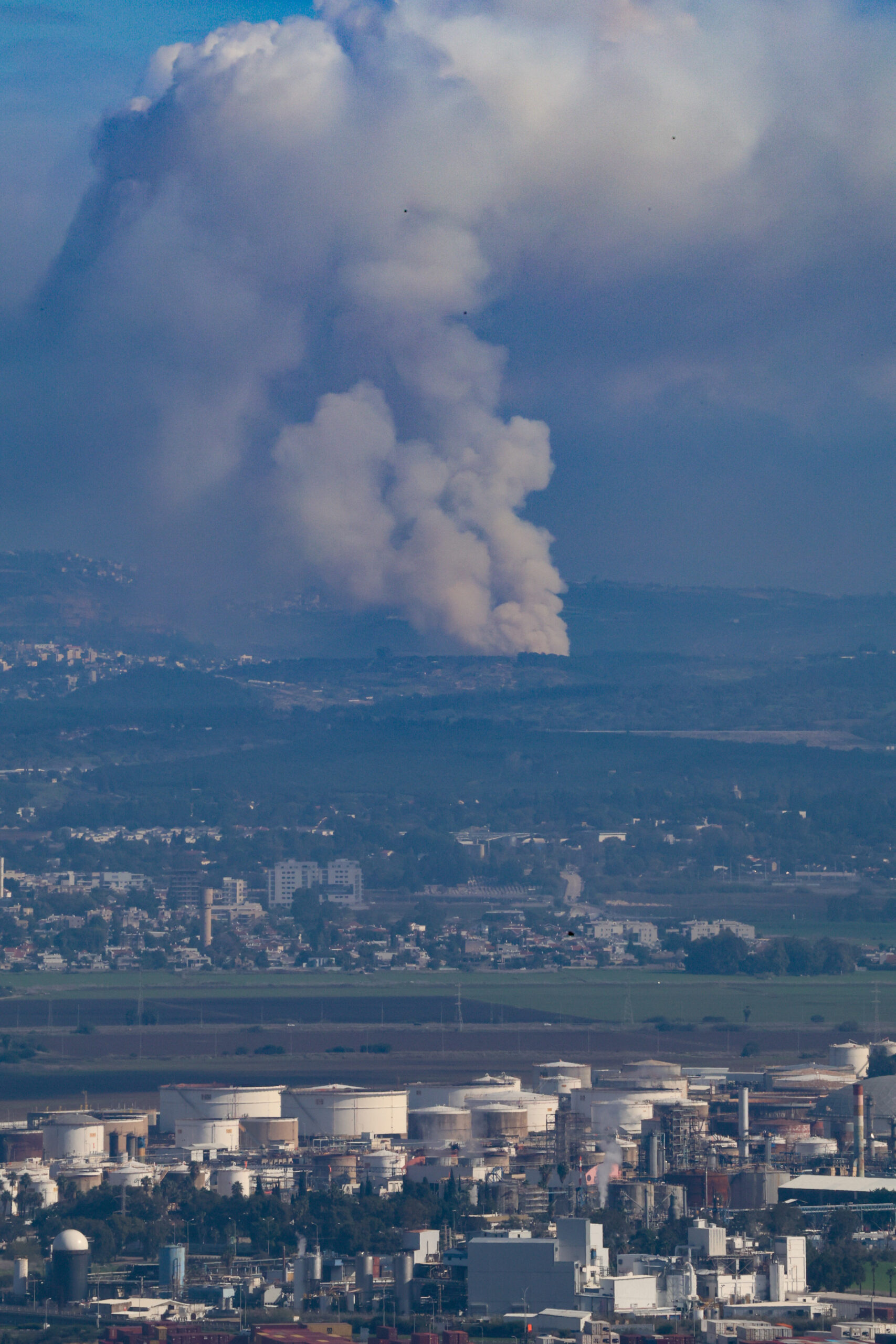 Smoke column in Haifa